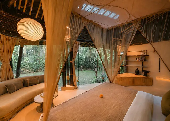 Hideout Eco Bamboo House Bali ヴィラ