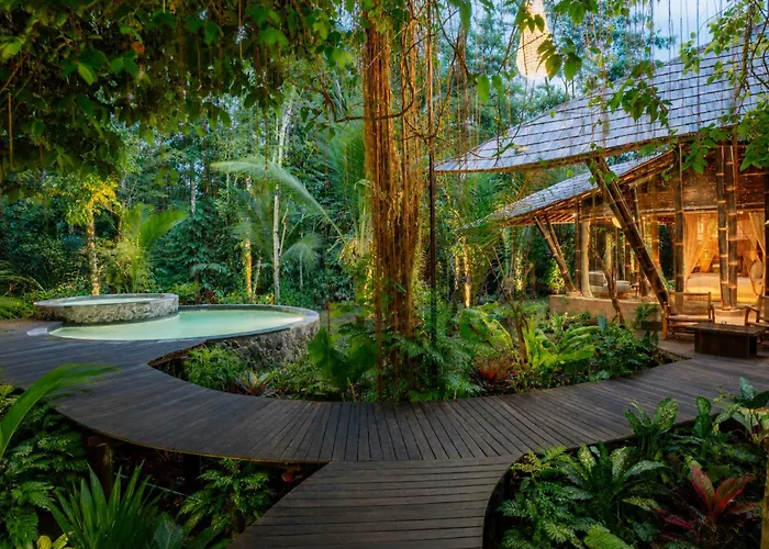 Hideout Eco Bamboo House Bali ヴィラ *