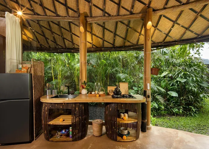 Hideout Eco Bamboo House Bali ヴィラ サイドメン